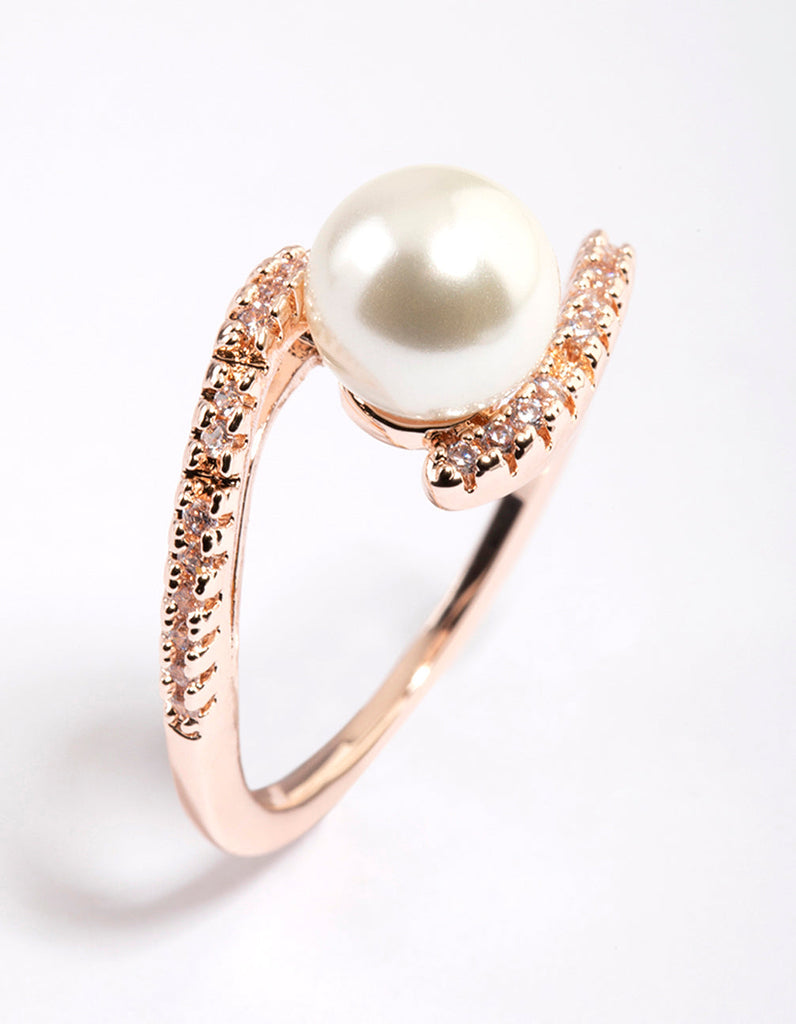 Gold pearl sale ring with diamonds