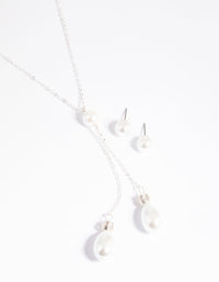 Silver Pearl Necklace & Earrings Set - link has visual effect only