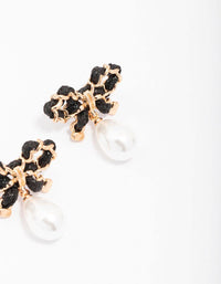 Gold Bow & Pearl Stud Earrings - link has visual effect only