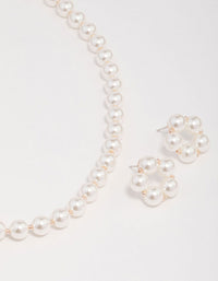 Pearl Flower Necklace & Earring Set - link has visual effect only